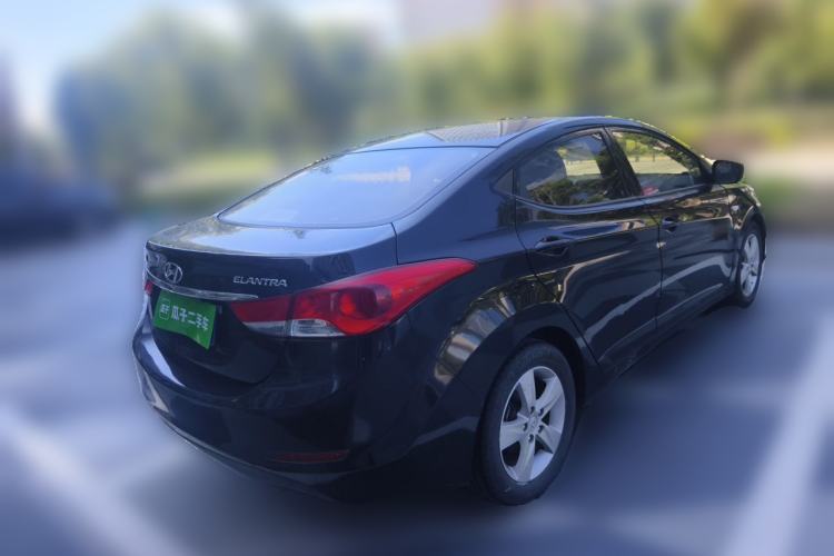 Used Hyundai Elantra (5th Generation / Langdong) 2012 1.6L Automatic Fashion Edition Rear Right 45 Deg