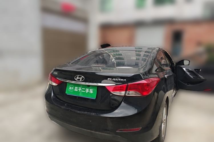 Used Hyundai Elantra (5th Generation / Langdong) 2012 1.6L Automatic Leading Model Rear Right 45 Deg
