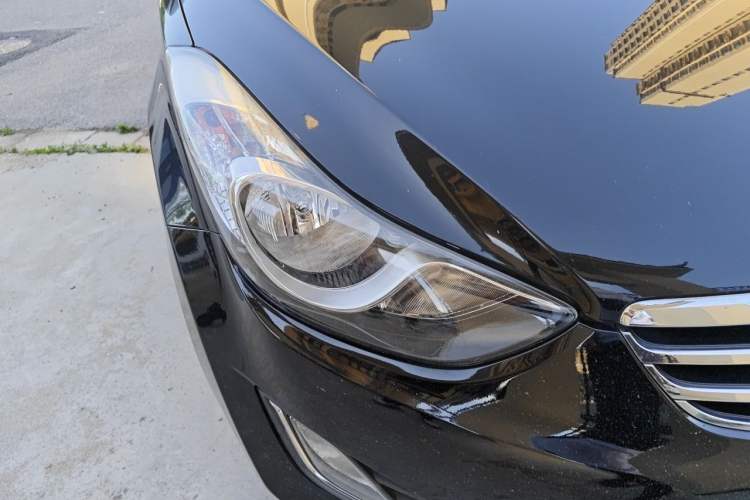 Used Hyundai Elantra (5th Generation / Langdong) 2012 1.6L Manual Leading Model Right Front Headlight