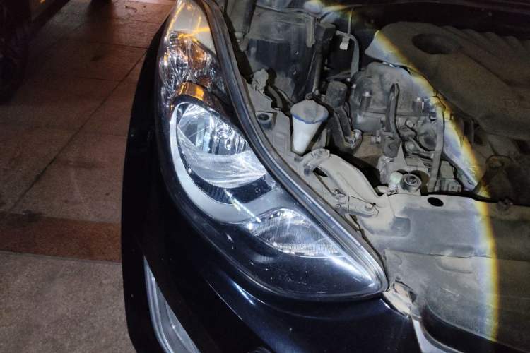 Used Hyundai Elantra (5th Generation / Langdong) 2012 1.6L Automatic Leading Model Right Front Headlight