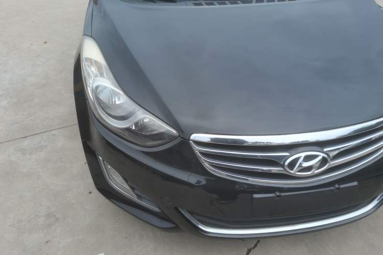 Used Hyundai Elantra (5th Generation / Langdong) 2012 1.6L Manual Leading Model Right Front Headlight