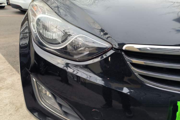 Used Hyundai Elantra (5th Generation / Langdong) 2012 1.6L Automatic Fashion Edition Right Front Headlight