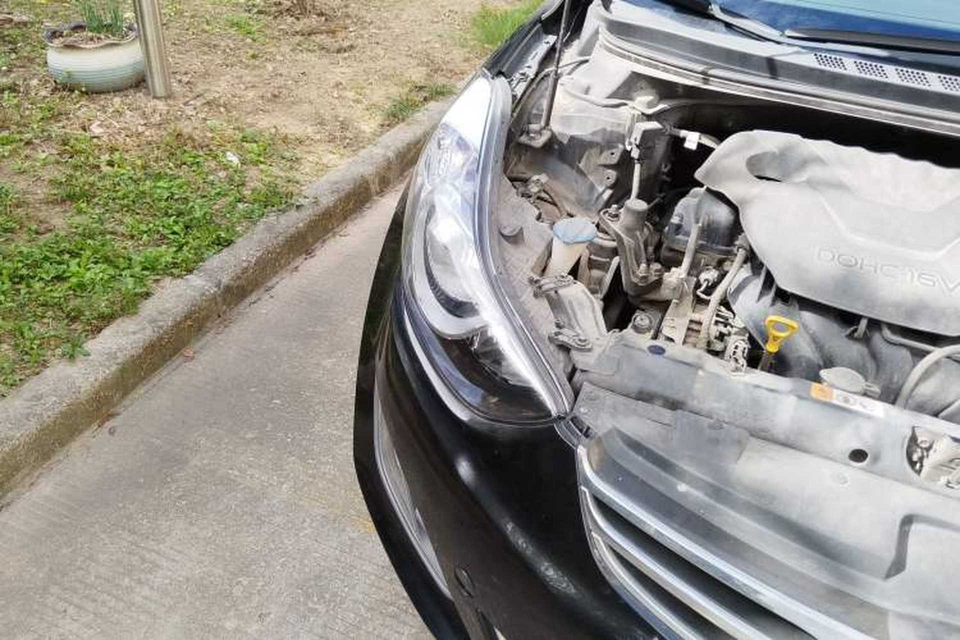 Used Hyundai Elantra (5th Generation / Langdong) 2012 1.6L Automatic Leading Model Right Front Headlight