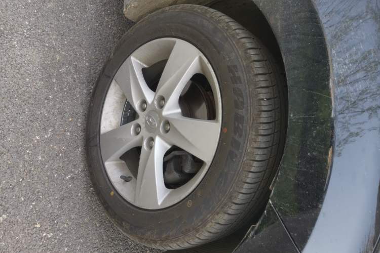Used Hyundai Elantra (5th Generation / Langdong) 2012 1.6L Manual Leading Model Right Front Wheel Hub
