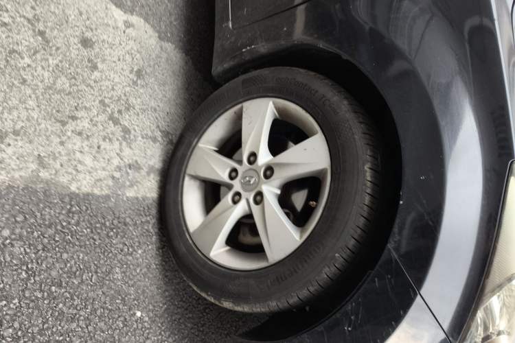 Used Hyundai Elantra (5th Generation / Langdong) 2012 1.6L Manual Leading Model Right Front Wheel Hub