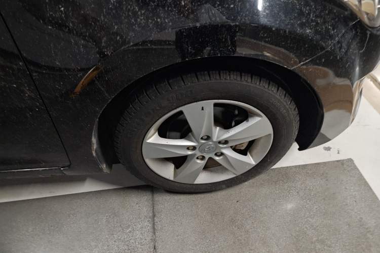 Used Hyundai Elantra (5th Generation / Langdong) 2012 1.6L Manual Leading Model Right Front Wheel Hub