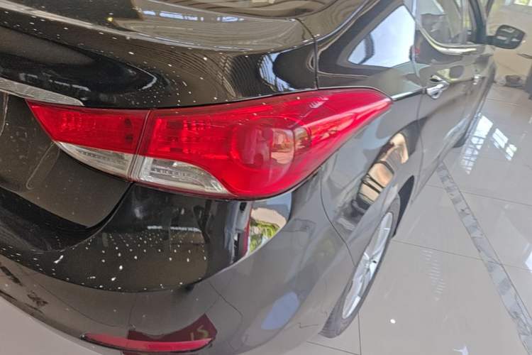 Used Hyundai Elantra (5th Generation / Langdong) 2012 1.6L Manual Leading Model Right Rear Taillight