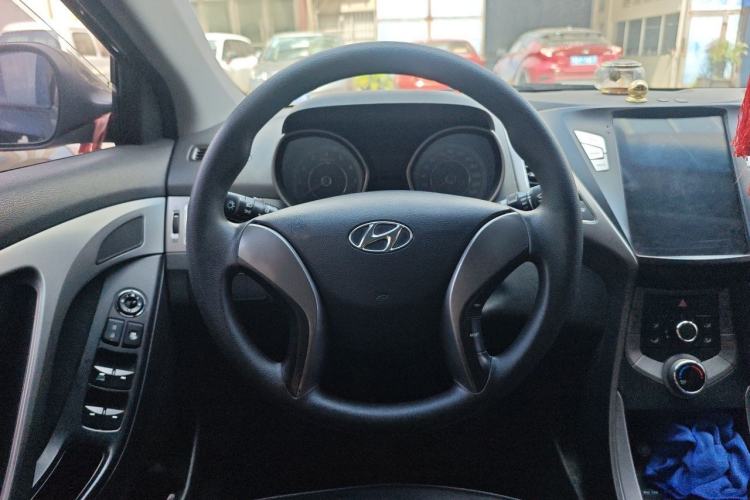 Used Hyundai Elantra (5th Generation / Langdong) 2012 1.6L Automatic Fashion Edition Steering Wheel