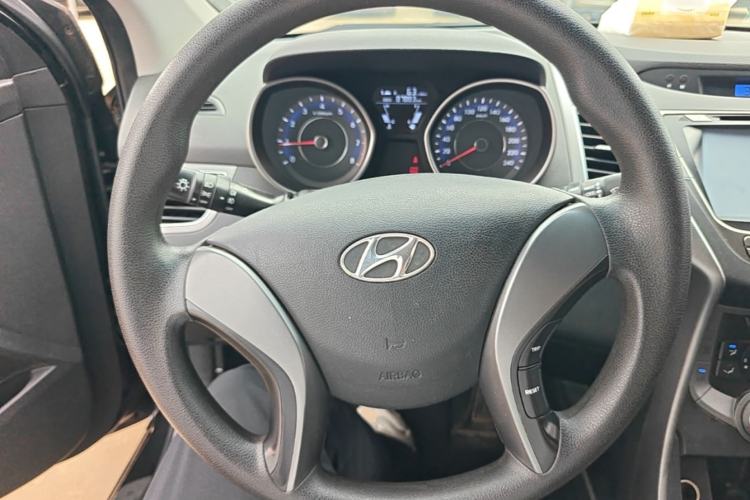 Used Hyundai Elantra (5th Generation / Langdong) 2012 1.6L Manual Fashion Edition Steering Wheel