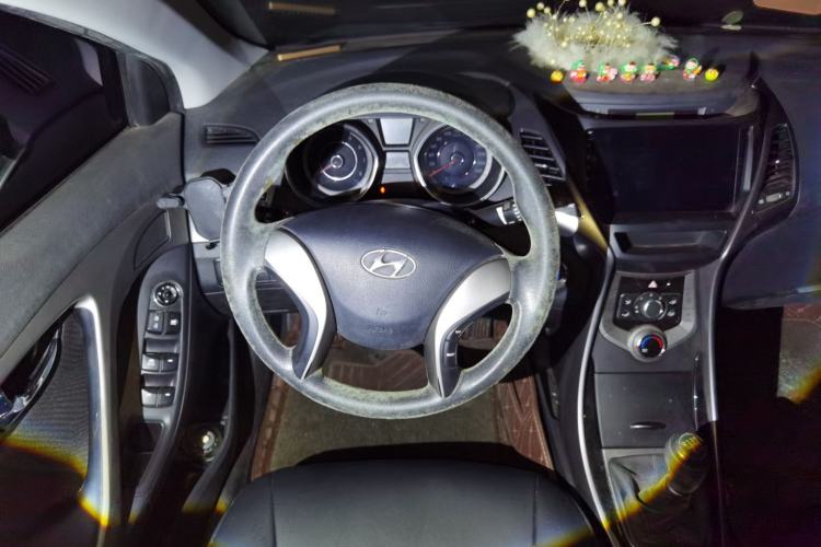Used Hyundai Elantra (5th Generation / Langdong) 2012 1.6L Manual Leading Model Steering Wheel