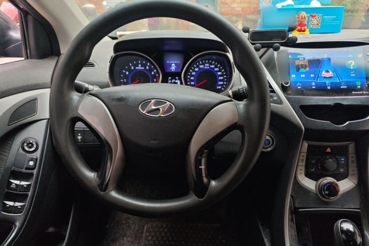 Used Hyundai Elantra (5th Generation / Langdong) 2012 1.6L Automatic Leading Model Steering Wheel