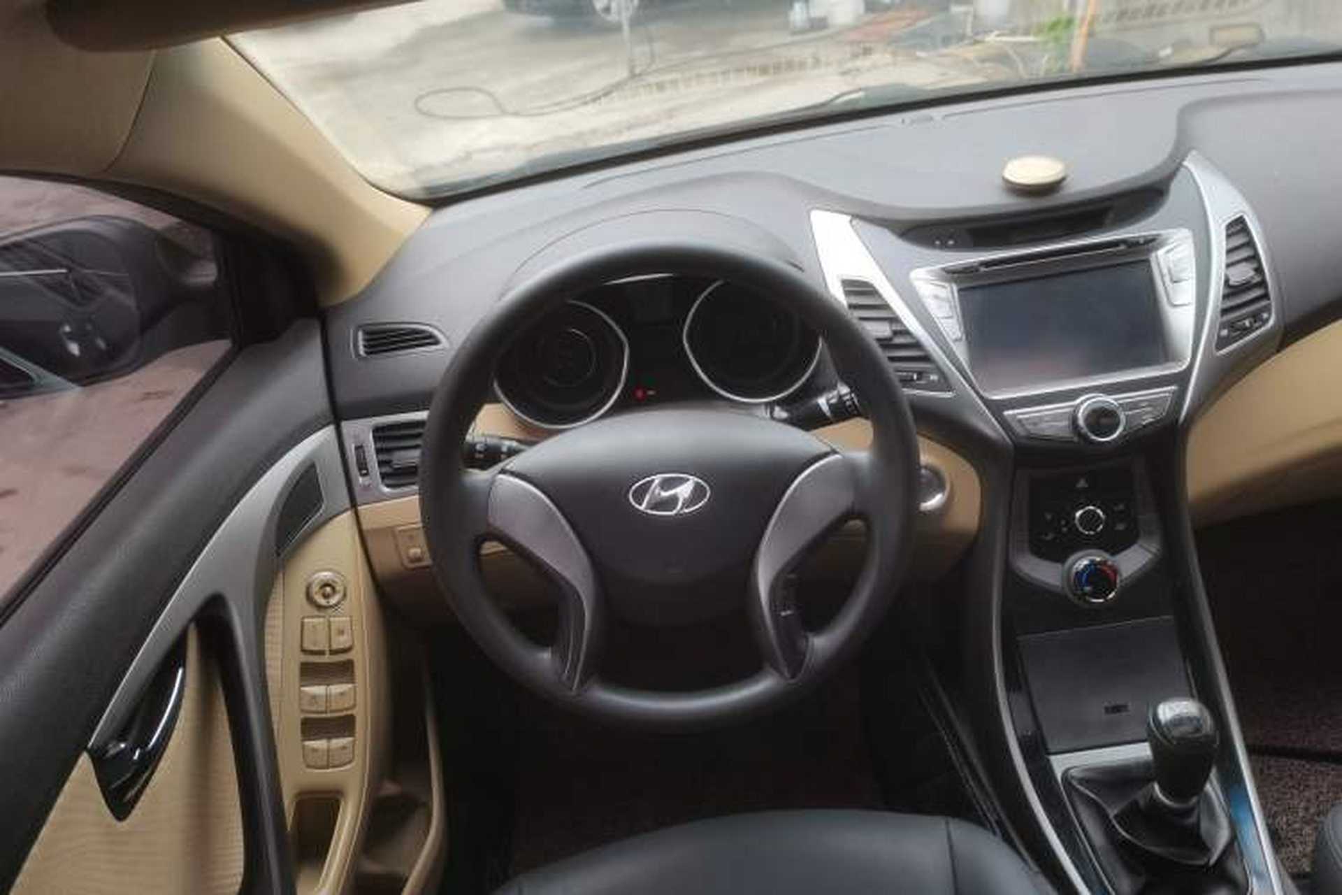 Used Hyundai Elantra (5th Generation / Langdong) 2012 1.6L Manual Leading Model Steering Wheel