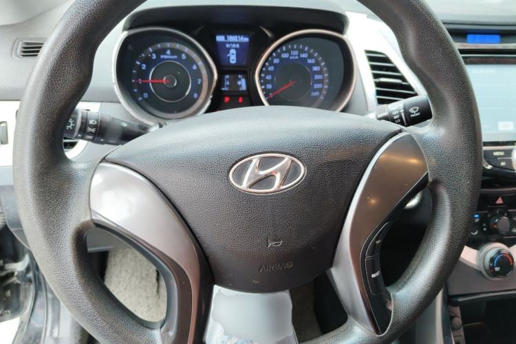 Used Hyundai Elantra (5th Generation / Langdong) 2012 1.6L Manual Leading Model Steering Wheel