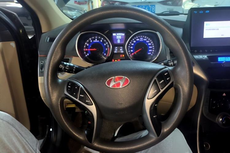 Used Hyundai Elantra (5th Generation / Langdong) 2012 1.6L Manual Leading Model Steering Wheel