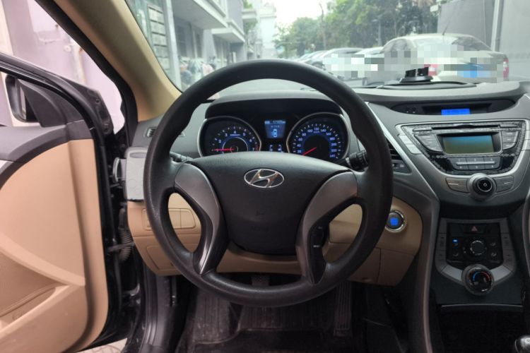 Used Hyundai Elantra (5th Generation / Langdong) 2012 1.6L Manual Leading Model Steering Wheel