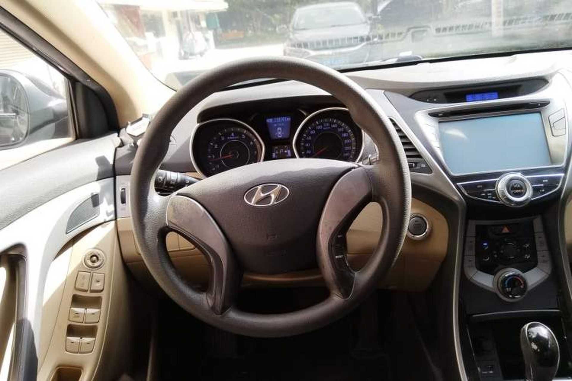 Used Hyundai Elantra (5th Generation / Langdong) 2012 1.6L Automatic Leading Model Steering Wheel