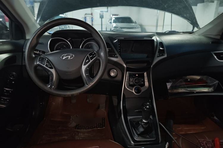 Used Hyundai Elantra (5th Generation / Langdong) 2012 1.6L Manual Leading Model Steering Wheel