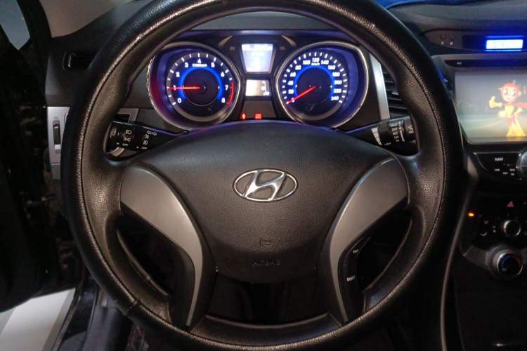Used Hyundai Elantra (5th Generation / Langdong) 2012 1.6L Manual Leading Model Steering Wheel