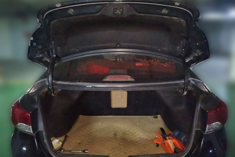 Used Hyundai Elantra (5th Generation / Langdong) 2012 1.8L Manual Luxury Version Trunk