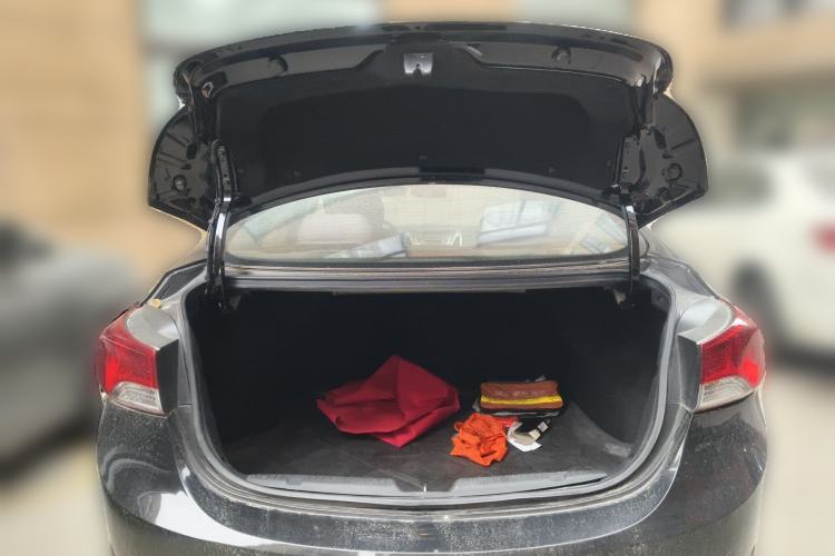 Used Hyundai Elantra (5th Generation / Langdong) 2012 1.6L Manual Leading Model Trunk