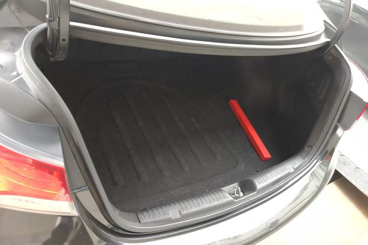 Used Hyundai Elantra (5th Generation / Langdong) 2012 1.6L Manual Leading Model Trunk