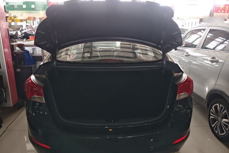 Used Hyundai Elantra (5th Generation / Langdong) 2012 1.6L Automatic Fashion Edition Trunk