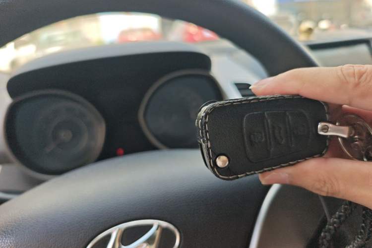 Used Hyundai Elantra (5th Generation / Langdong) 2012 1.6L Automatic Fashion Edition Vehicle Key