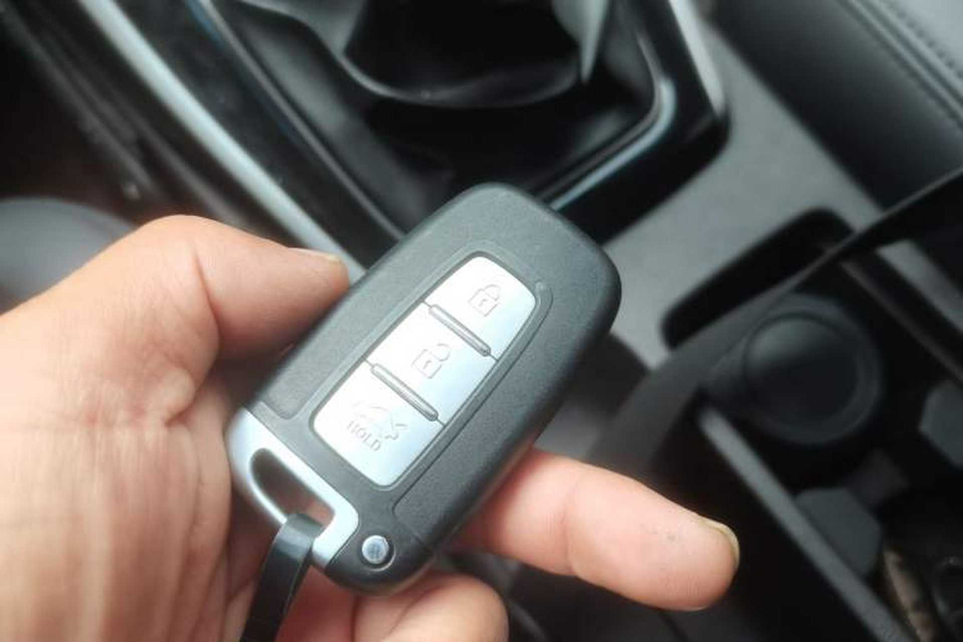 Used Hyundai Elantra (5th Generation / Langdong) 2012 1.6L Manual Leading Model Vehicle Key