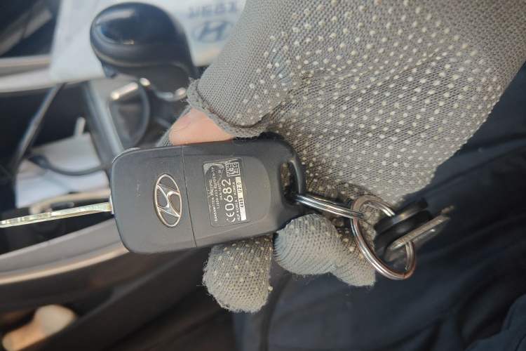Used Hyundai Elantra (5th Generation / Langdong) 2012 1.6L Automatic Fashion Edition Vehicle Key