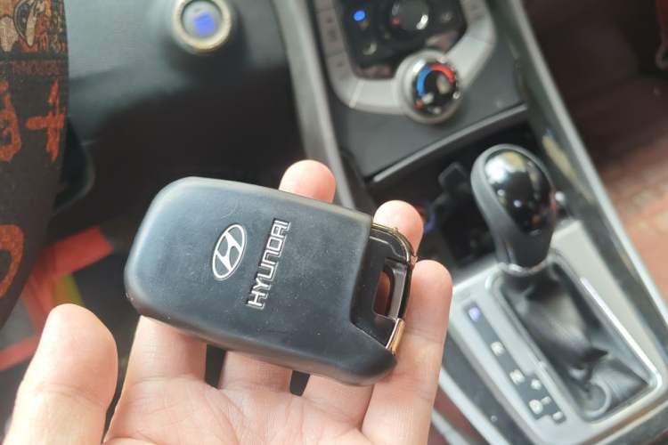 Used Hyundai Elantra (5th Generation / Langdong) 2012 1.6L Automatic Leading Model Vehicle Key