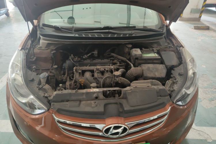 Used Hyundai Elantra (5th Generation / Langdong) 2012 1.6L Automatic Leading Model Engine Bay