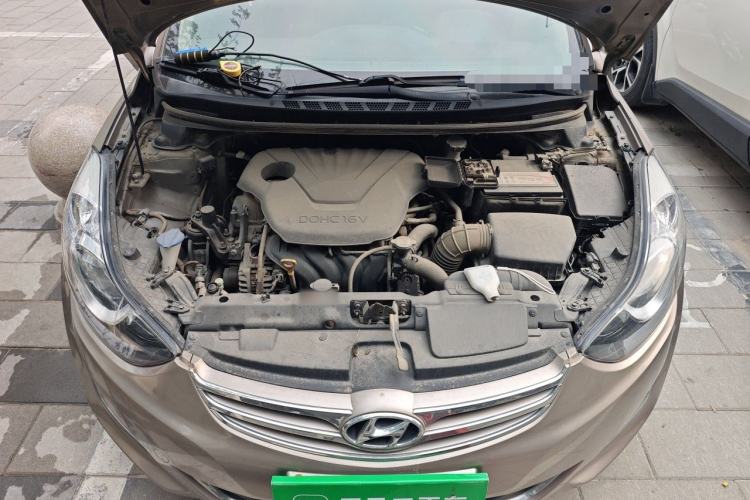 Used Hyundai Elantra (5th Generation / Langdong) 2012 1.6L Automatic Leading Model Engine Bay