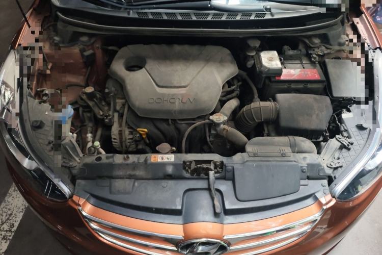 Used Hyundai Elantra (5th Generation / Langdong) 2012 1.6L Automatic Prestige Model Engine Bay