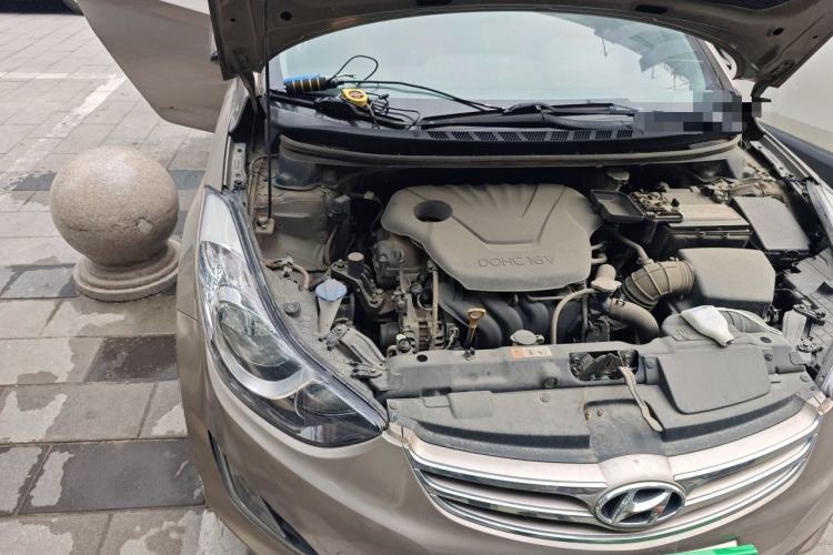 Used Hyundai Elantra (5th Generation / Langdong) 2012 1.6L Automatic Leading Model Engine Bay Right
