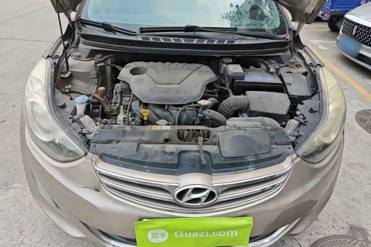 Used Hyundai Elantra (5th Generation / Langdong) 2012 1.6L Automatic Fashion Edition Engine Bay