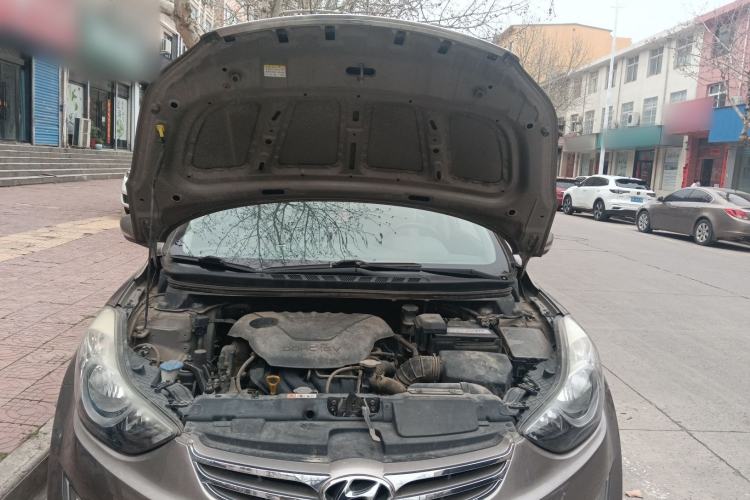 Used Hyundai Elantra (5th Generation / Langdong) 2012 1.6L Manual Leading Model Engine Bay