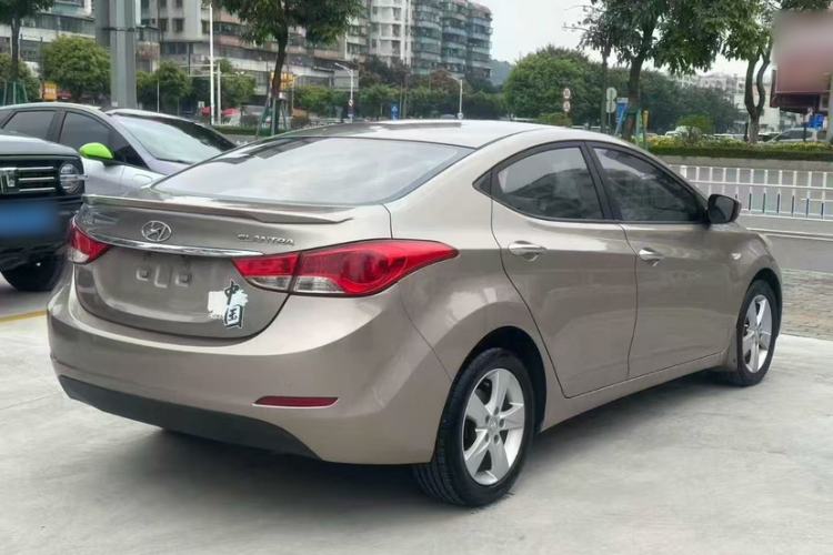 Used Hyundai Elantra (5th Generation / Langdong) 2012 1.6L Automatic Fashion Edition Exterior 2