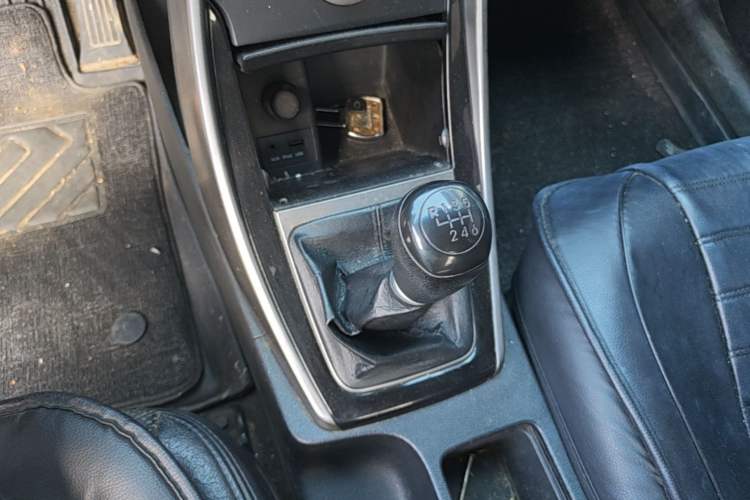 Used Hyundai Elantra (5th Generation / Langdong) 2012 1.6L Manual Leading Model Gear Lever