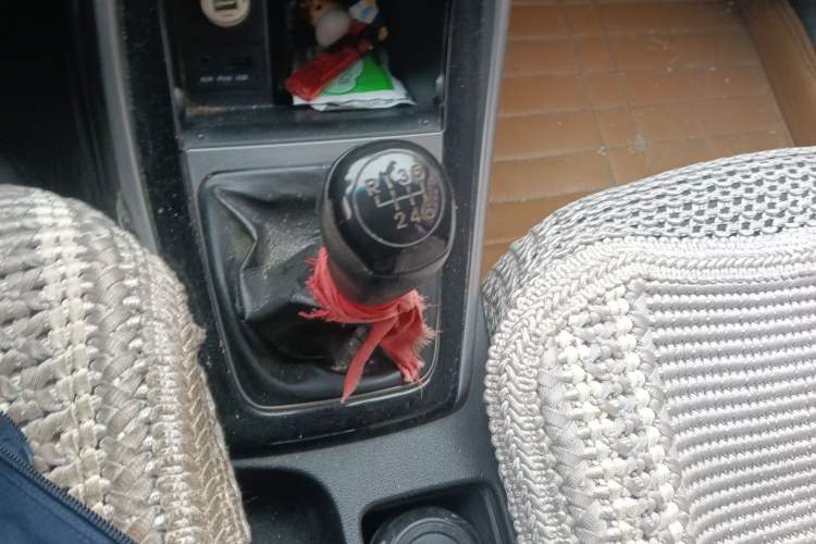 Used Hyundai Elantra (5th Generation / Langdong) 2012 1.6L Manual Leading Model Gear Lever