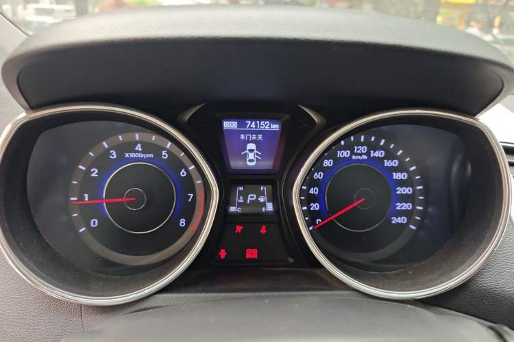 Used Hyundai Elantra (5th Generation / Langdong) 2012 1.6L Automatic Leading Model Instrument Cluster