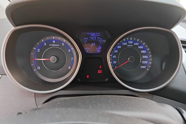 Used Hyundai Elantra (5th Generation / Langdong) 2012 1.6L Automatic Fashion Edition Instrument Cluster