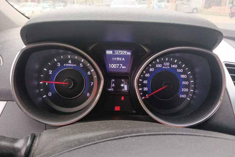 Used Hyundai Elantra (5th Generation / Langdong) 2012 1.6L Manual Leading Model Instrument Cluster