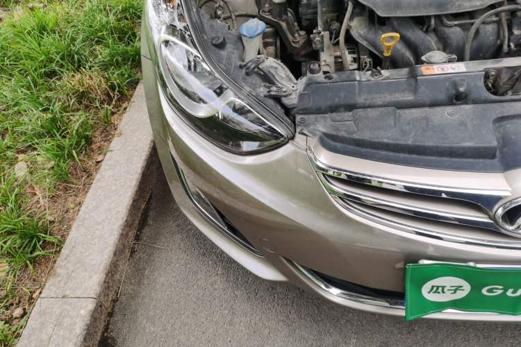 Used Hyundai Elantra (5th Generation / Langdong) 2012 1.6L Automatic Prestige Model Right Front Headlight
