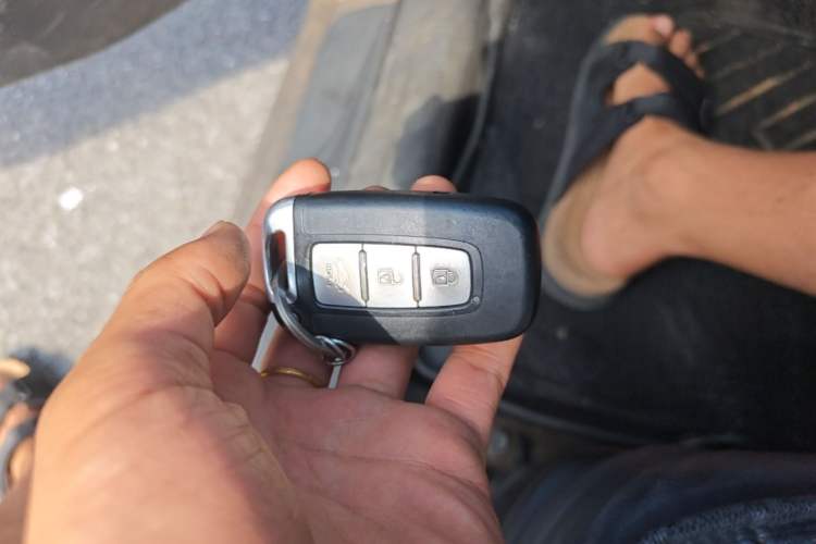 Used Hyundai Elantra (5th Generation / Langdong) 2012 1.6L Manual Leading Model Vehicle Key