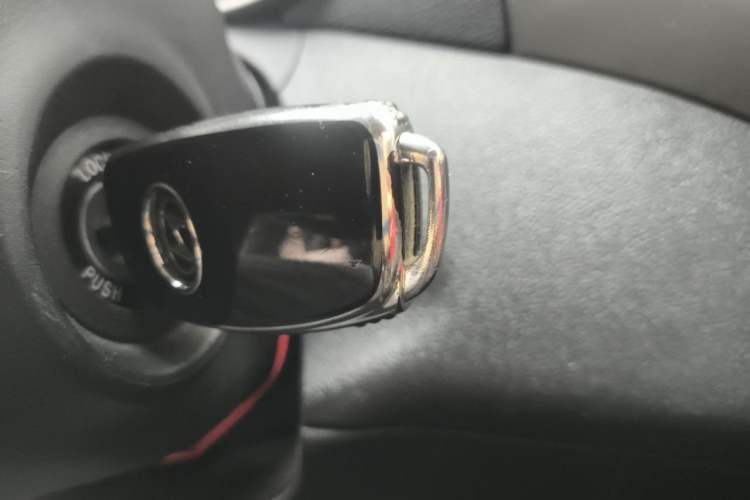Used Hyundai Elantra (5th Generation / Langdong) 2012 1.6L Automatic Fashion Edition Vehicle Key