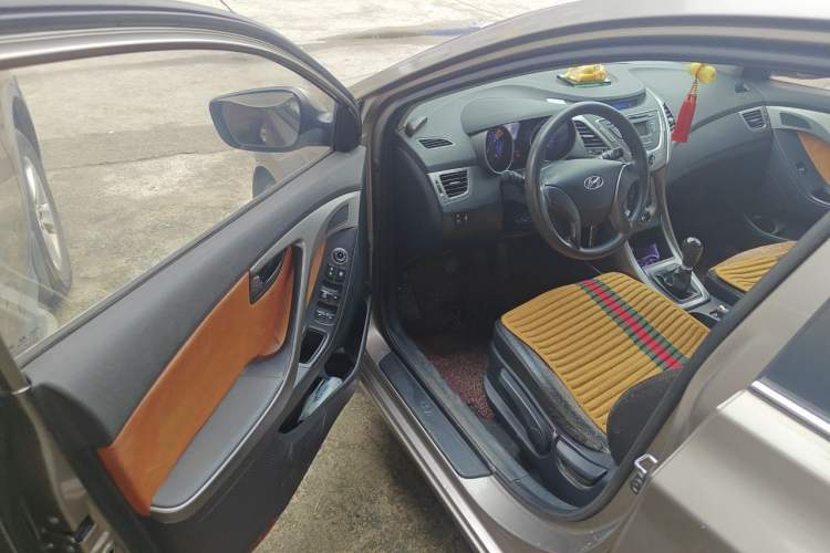 Used Hyundai Elantra (5th Generation / Langdong) 2012 1.6L Manual Fashion Edition Driver Seat