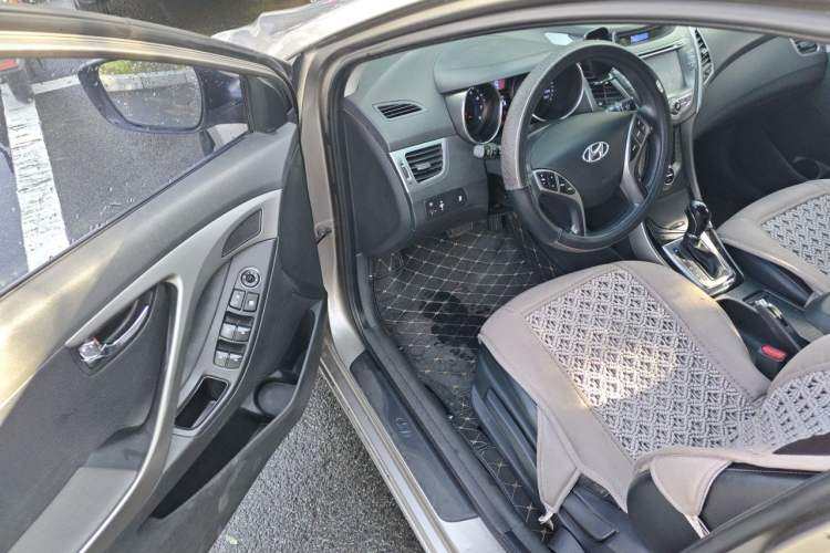 Used Hyundai Elantra (5th Generation / Langdong) 2012 1.6L Automatic Prestige Model Driver Seat