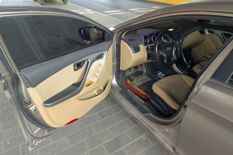 Used Hyundai Elantra (5th Generation / Langdong) 2012 1.6L Manual Leading Model Driver Seat
