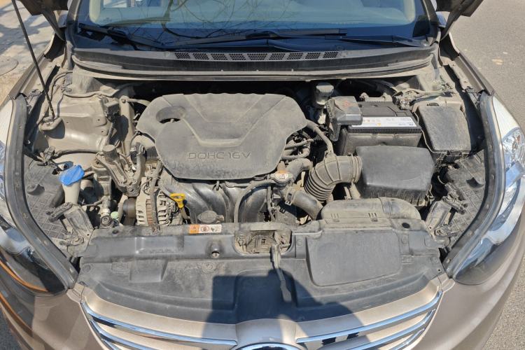 Used Hyundai Elantra (5th Generation / Langdong) 2012 1.6L Automatic Prestige Model Engine Bay