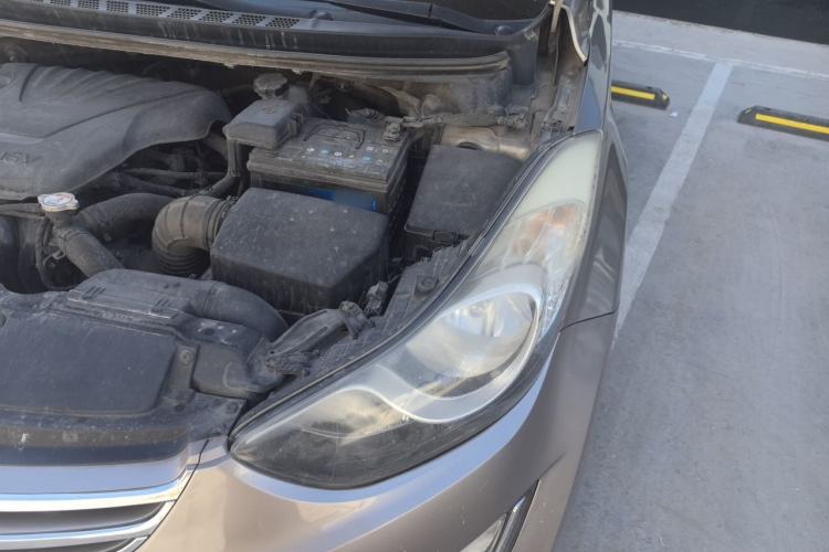Used Hyundai Elantra (5th Generation / Langdong) 2012 1.6L Manual Leading Model Engine Bay Left